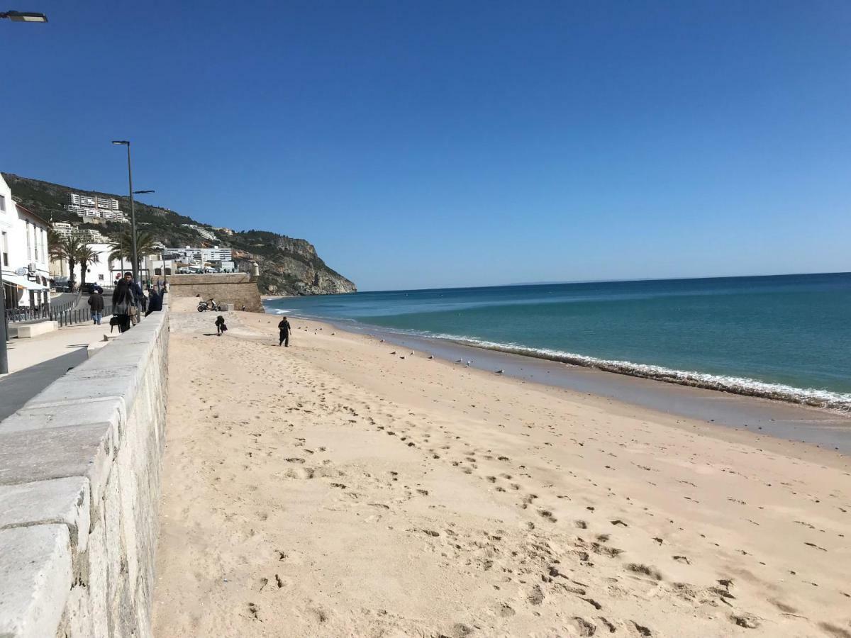 Blue Bay Beach Apartment Sesimbra Esterno foto