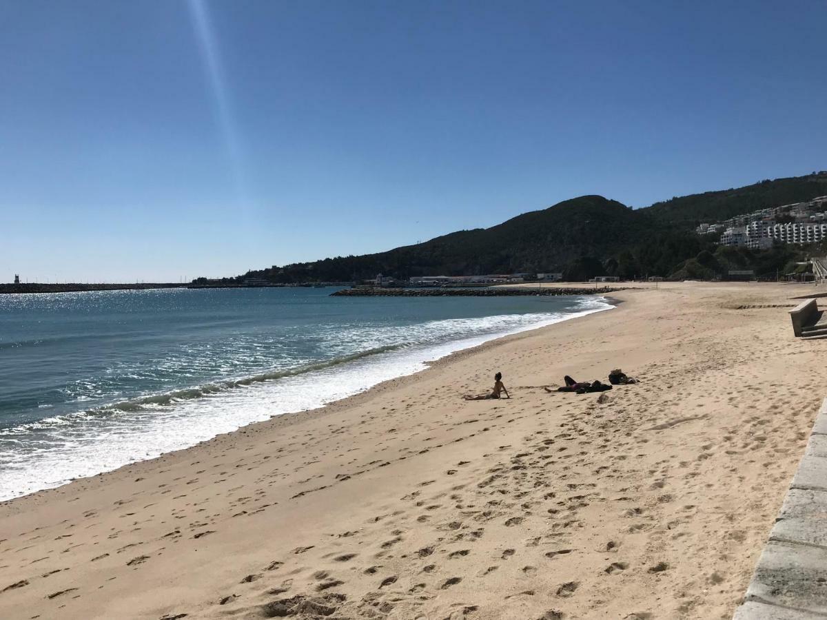 Blue Bay Beach Apartment Sesimbra Esterno foto