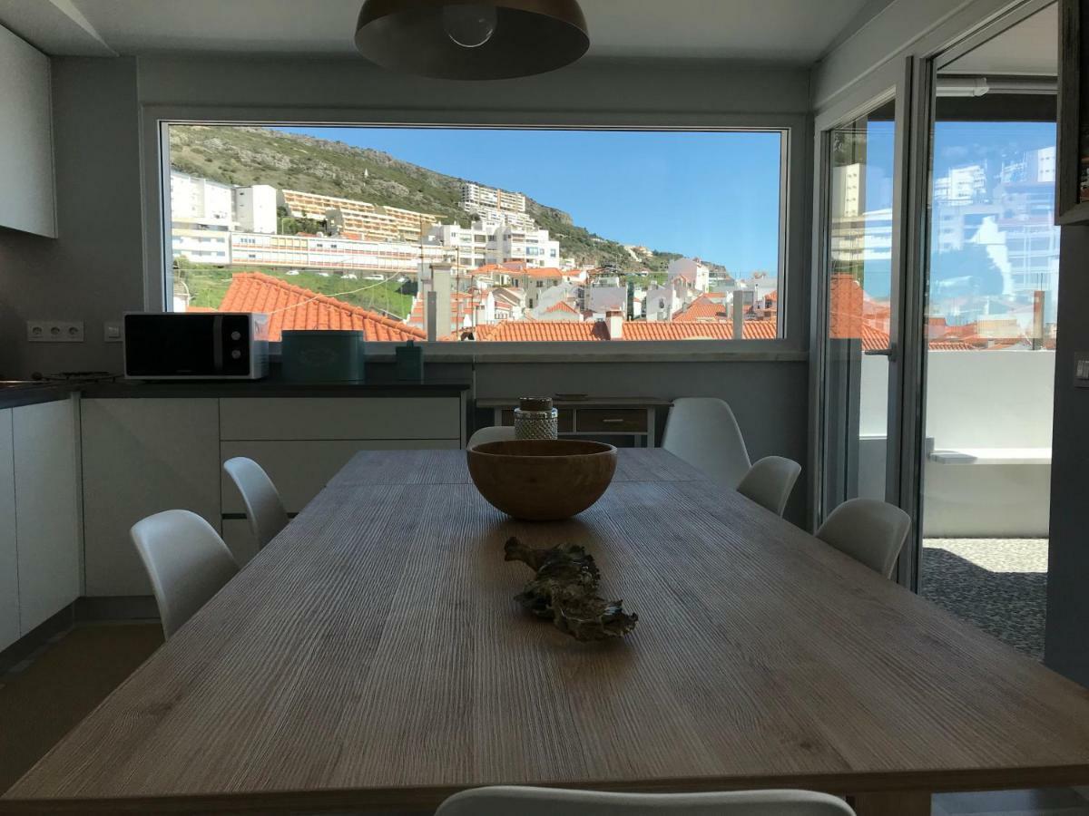 Blue Bay Beach Apartment Sesimbra Esterno foto