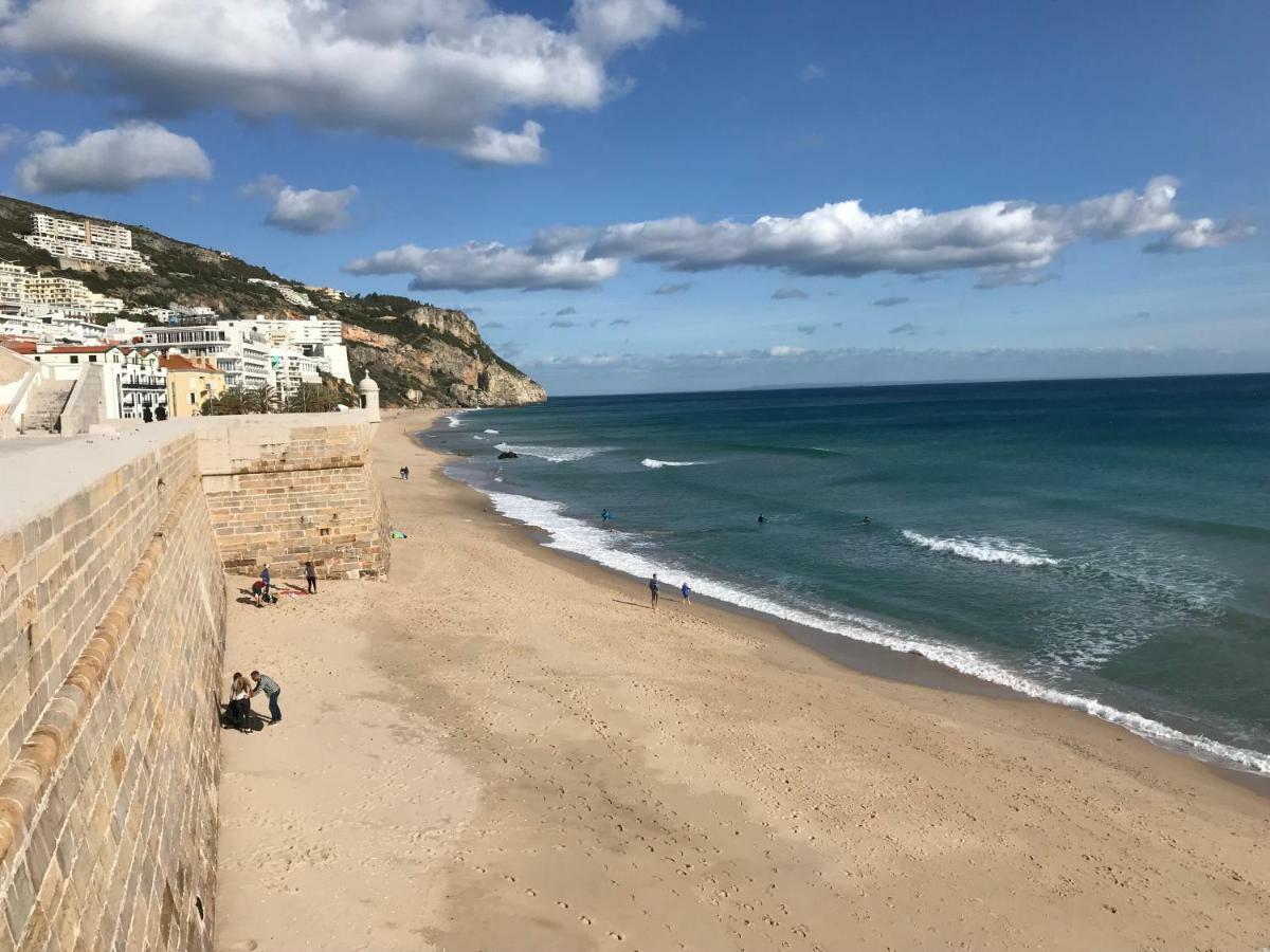Blue Bay Beach Apartment Sesimbra Esterno foto
